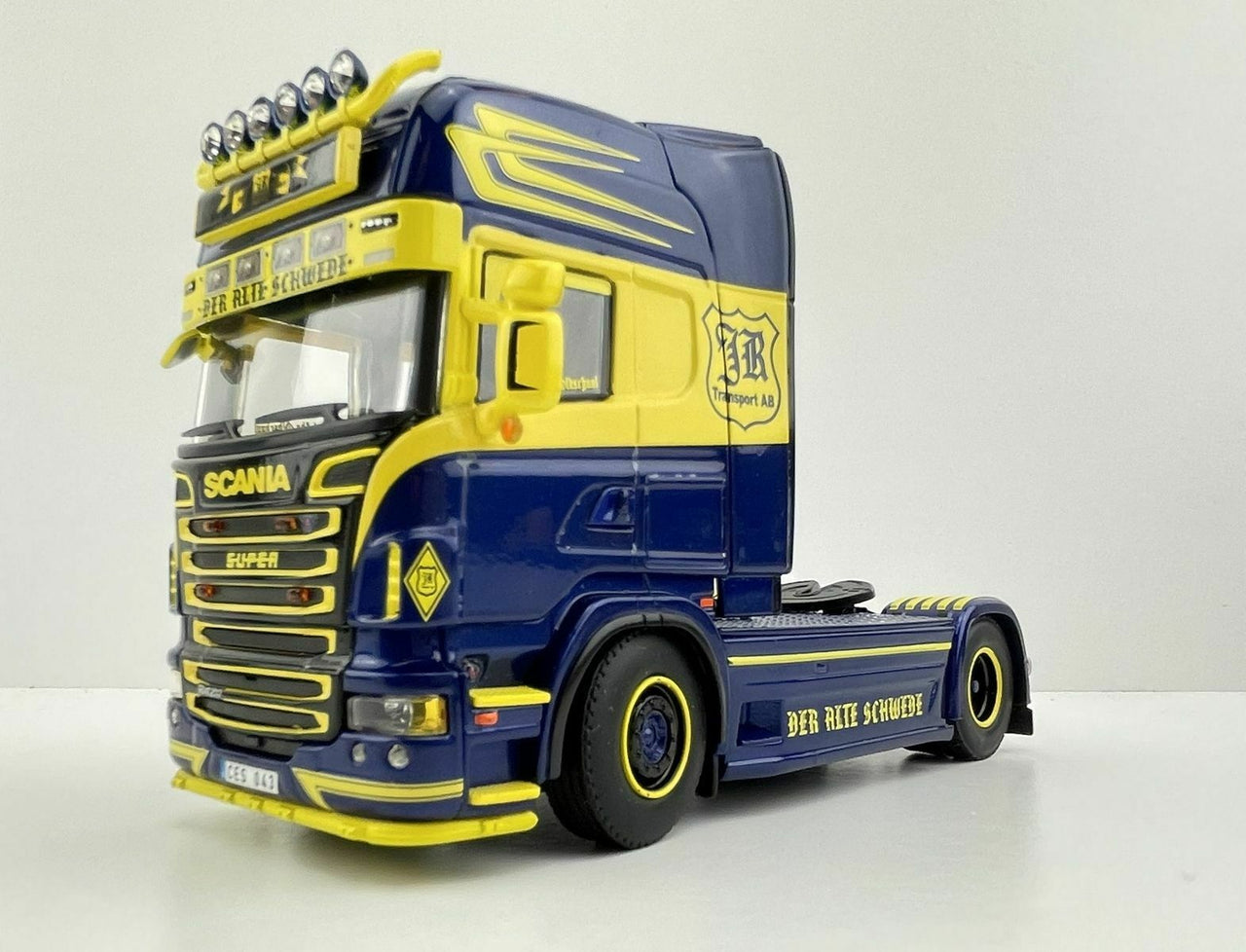 01-2040 Tracto Scania R Topline Escala 1:50 - KATZER