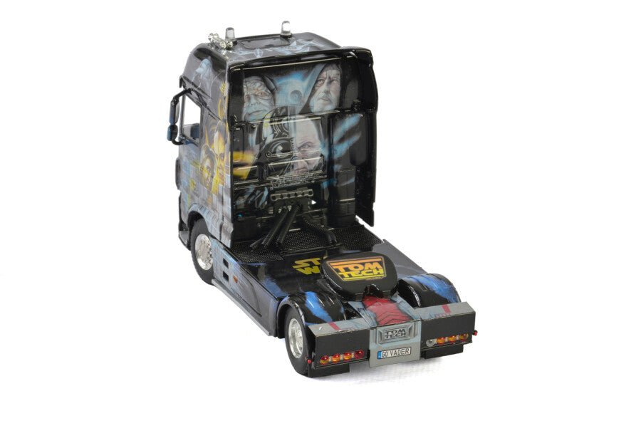 01-2046 Tracto DAF XF SCC Tom Tech Escala 1:50 (Pre-Venta) - KATZER