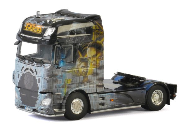 01-2046 Tracto DAF XF SCC Tom Tech Escala 1:50 (Pre-Venta) - KATZER
