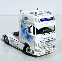 Thumbnail for 01-3307 Tracto DAF XF Super Space 4x2 Cab D.M Van Veen Escala 1:50 - KATZER