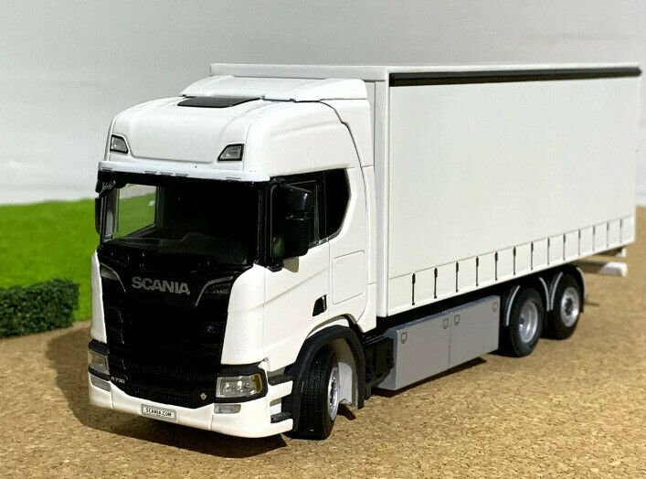 03-2013 Tráiler Scania CR20H Escala 1:50 (Modelo Descontinuado) - KATZER