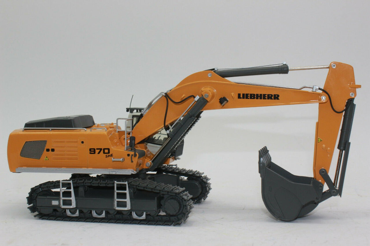 04-1047 Excavadora De Orugas R970 Liebherr Escala 1:50 - KATZER