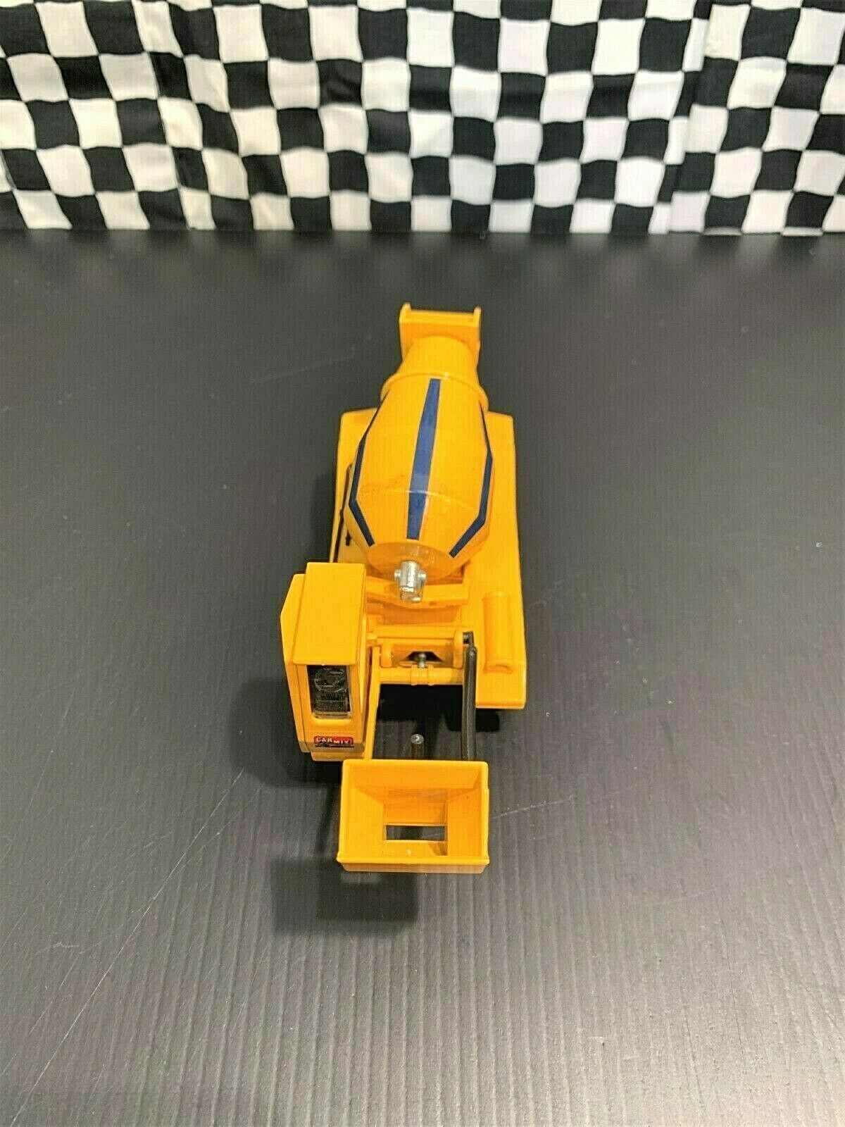 171 Mezcladora Carmix 3500 Escala 1:43 (Modelo Descontinuado) - KATZER