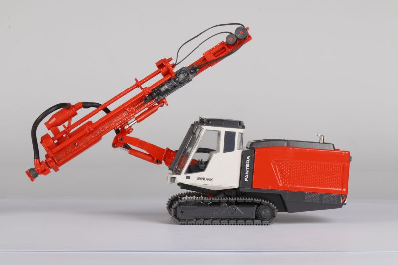 2508 Perforadora Sandvik DP1500 Escala 1:50 (Modelo Descontinuado) - KATZER