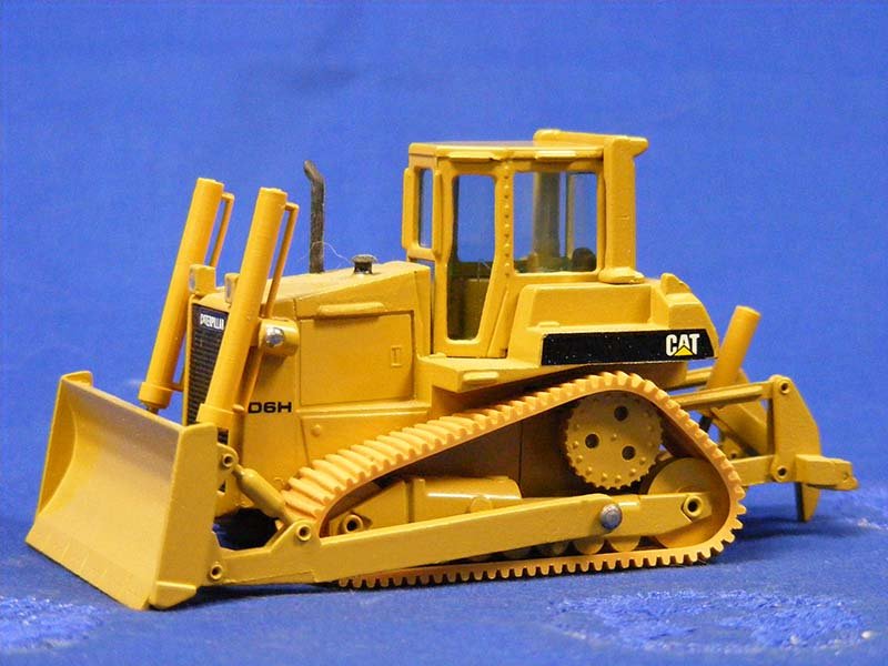 2851-4 Tractor De Orugas Caterpillar D6H Escala 1:50 (Modelo Descontinuado) - KATZER