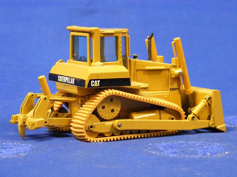2851-4 Tractor De Orugas Caterpillar D6H Escala 1:50 (Modelo Descontinuado) - KATZER