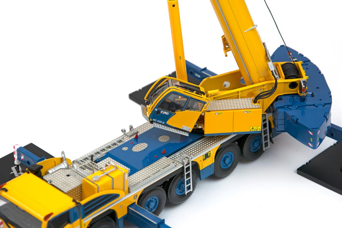 31-0085 Grúa Móvil Demag AC220-5 Escala 1:50 (Modelo Descontinuado) - KATZER