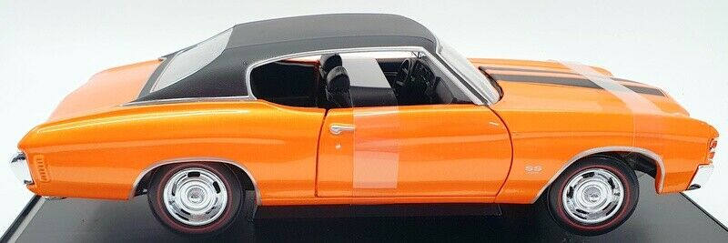 31890 Chevrolet Chevelle SS 454 Año 1971 Escala 1:18 - KATZER