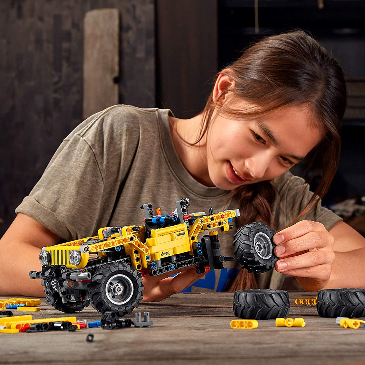 42122 LEGO Technic Jeep Wrangler (665 Piezas) - KATZER