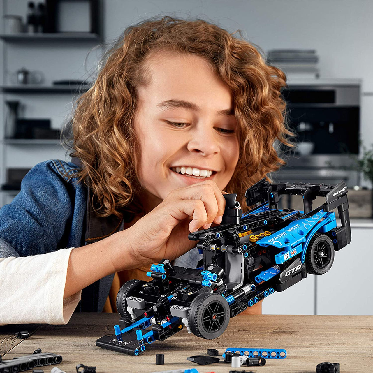 42123 LEGO Technic McLaren Senna GTR (830 Piezas) - KATZER