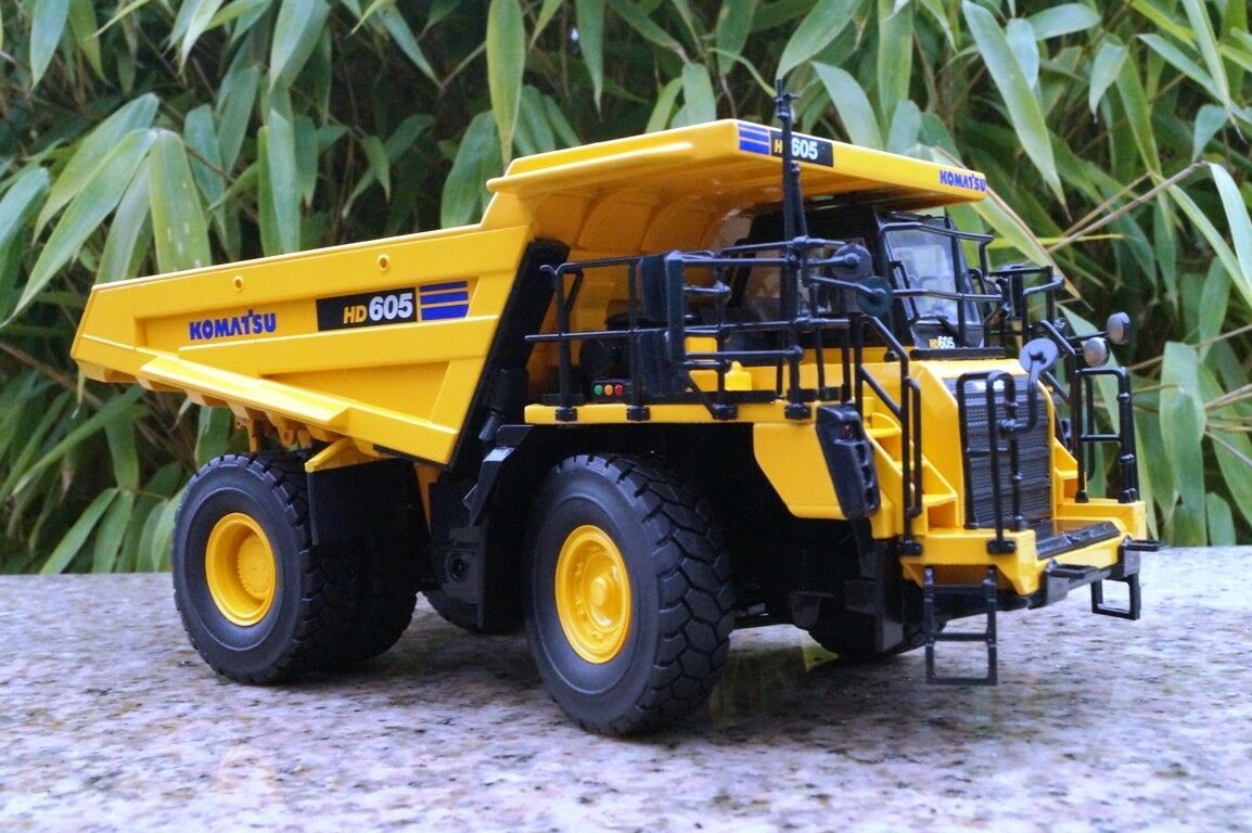 50-3387 Camión Minero Komatsu Hd605-8 Escala 1:50