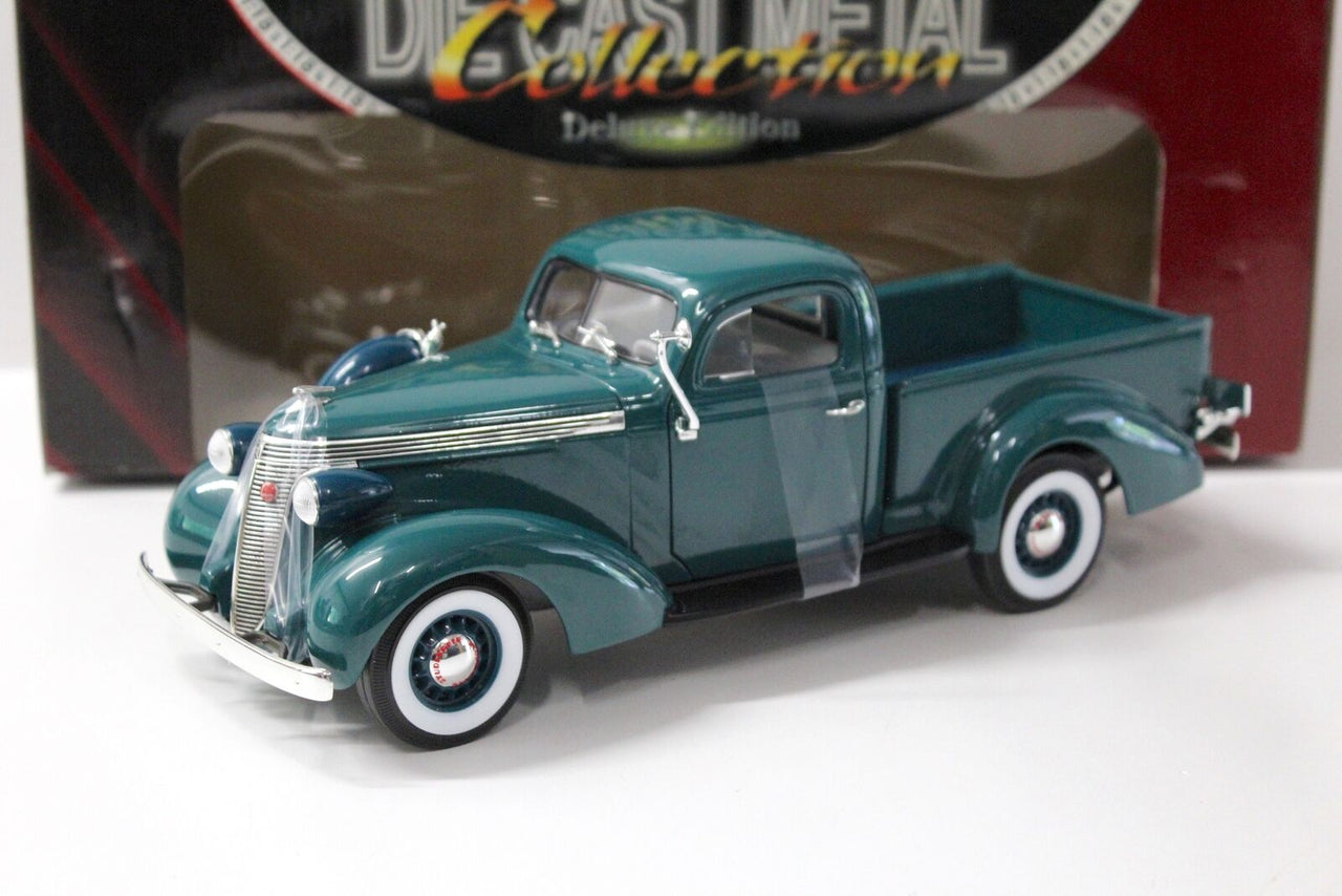 Studebaker Coupe Express Pick Up Escala 1:18