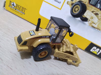 Thumbnail for Rodillo Compactador Caterpillar CP-563E Escala 1:87 (Modelo Descontinuado)