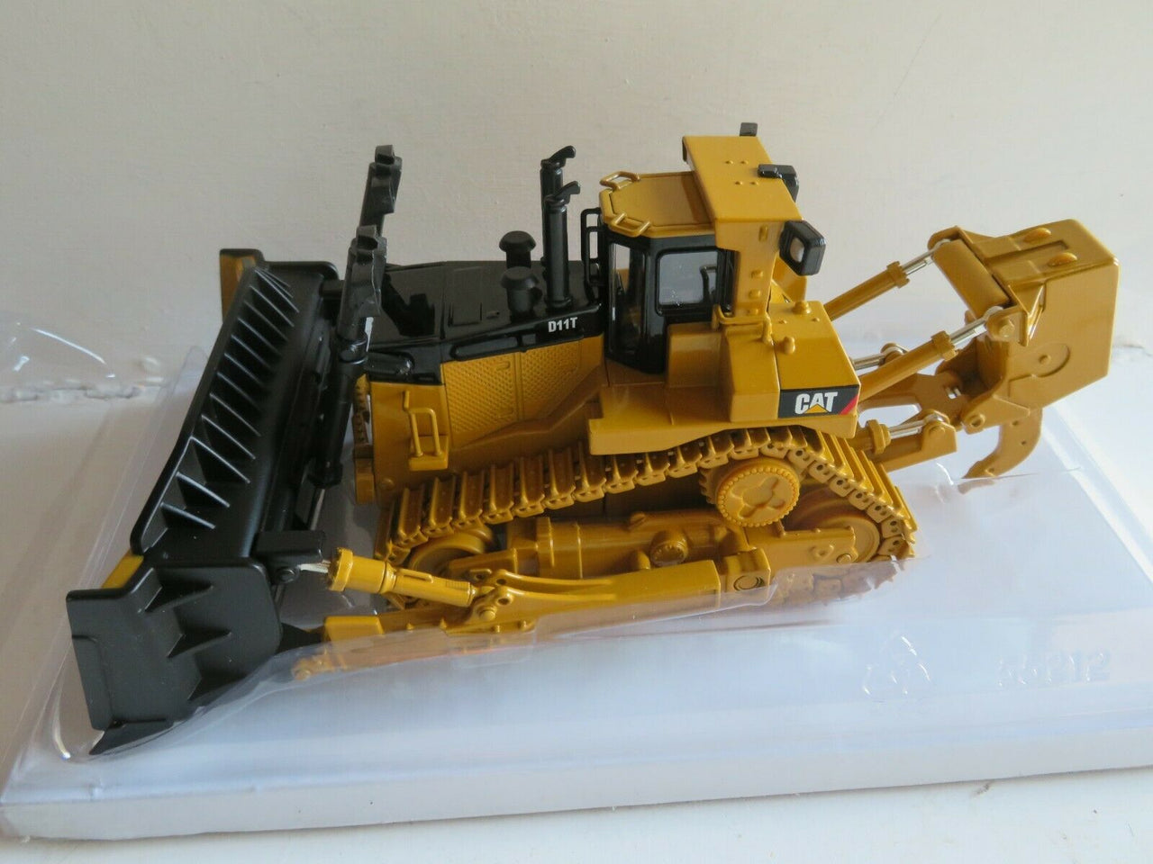 Tractor De Orugas  D11T Escala 1:50 (Modelo Descontinuado)