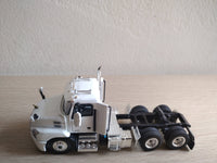 Thumbnail for Tracto Mack Anthem Day Cab Escala 1:64 (Modelo Descontinuado)