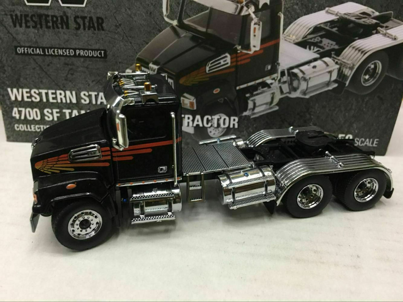 Western Star 4700 Tractor Truck 1:50 Scale