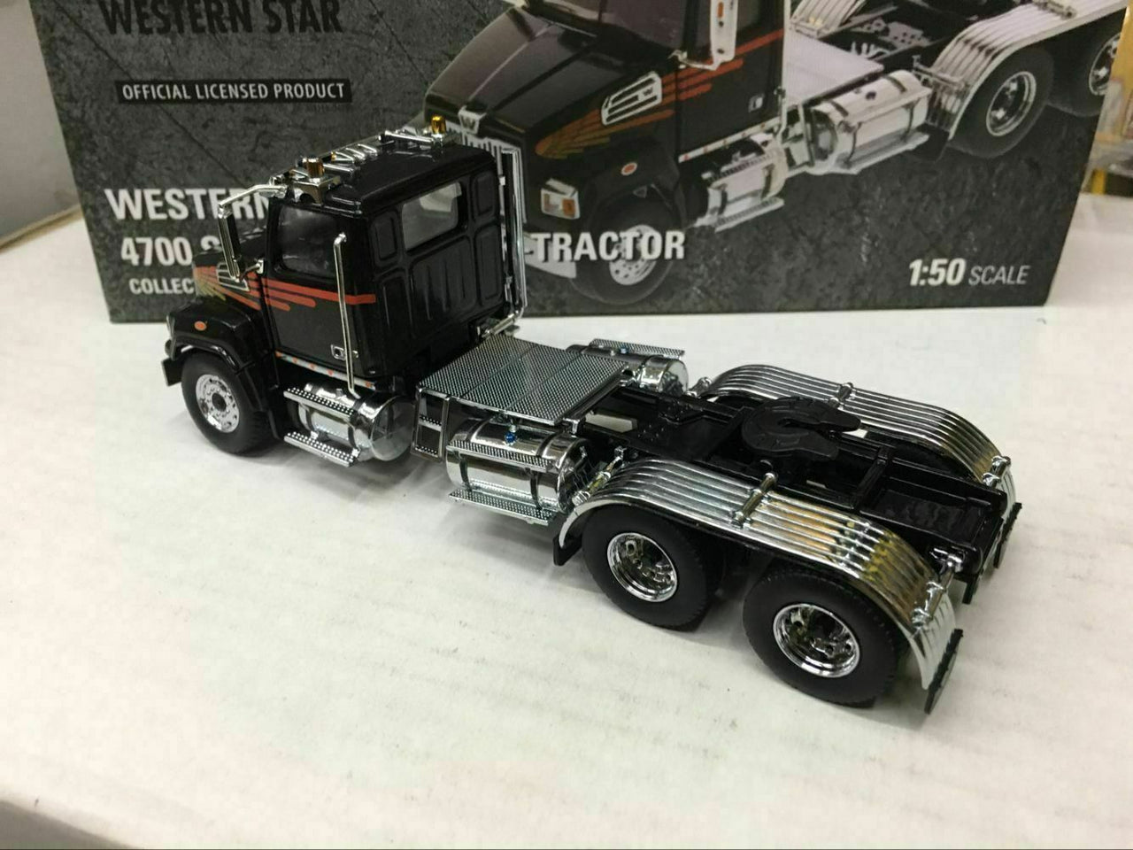 Western Star 4700 Tractor Truck 1:50 Scale