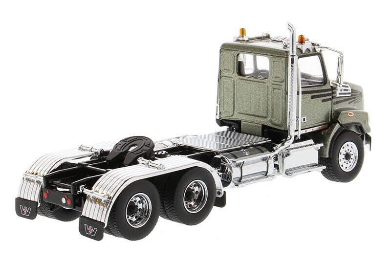 Western Star 4700 Tractor Truck 1:50 Scale