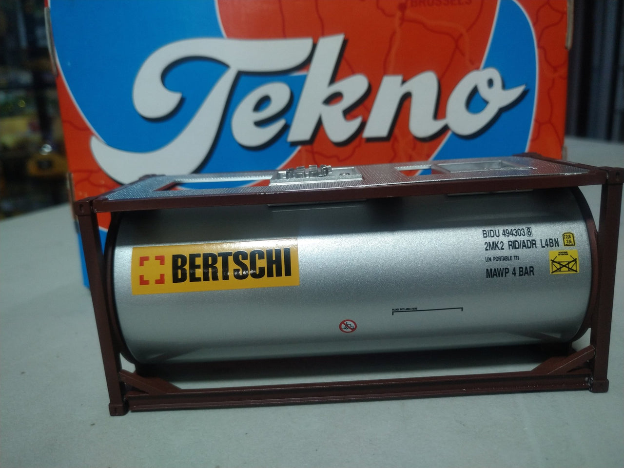 Contenedor Cisterna ISO de 20' Bertschi Escala 1:50