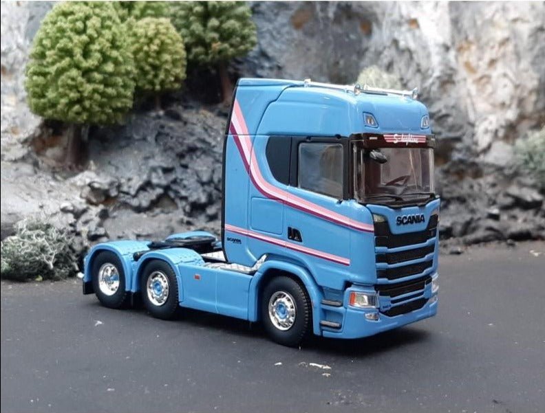 Tracto Scania S540 Highline Escala 1:50 (Modelo Descontinuado)