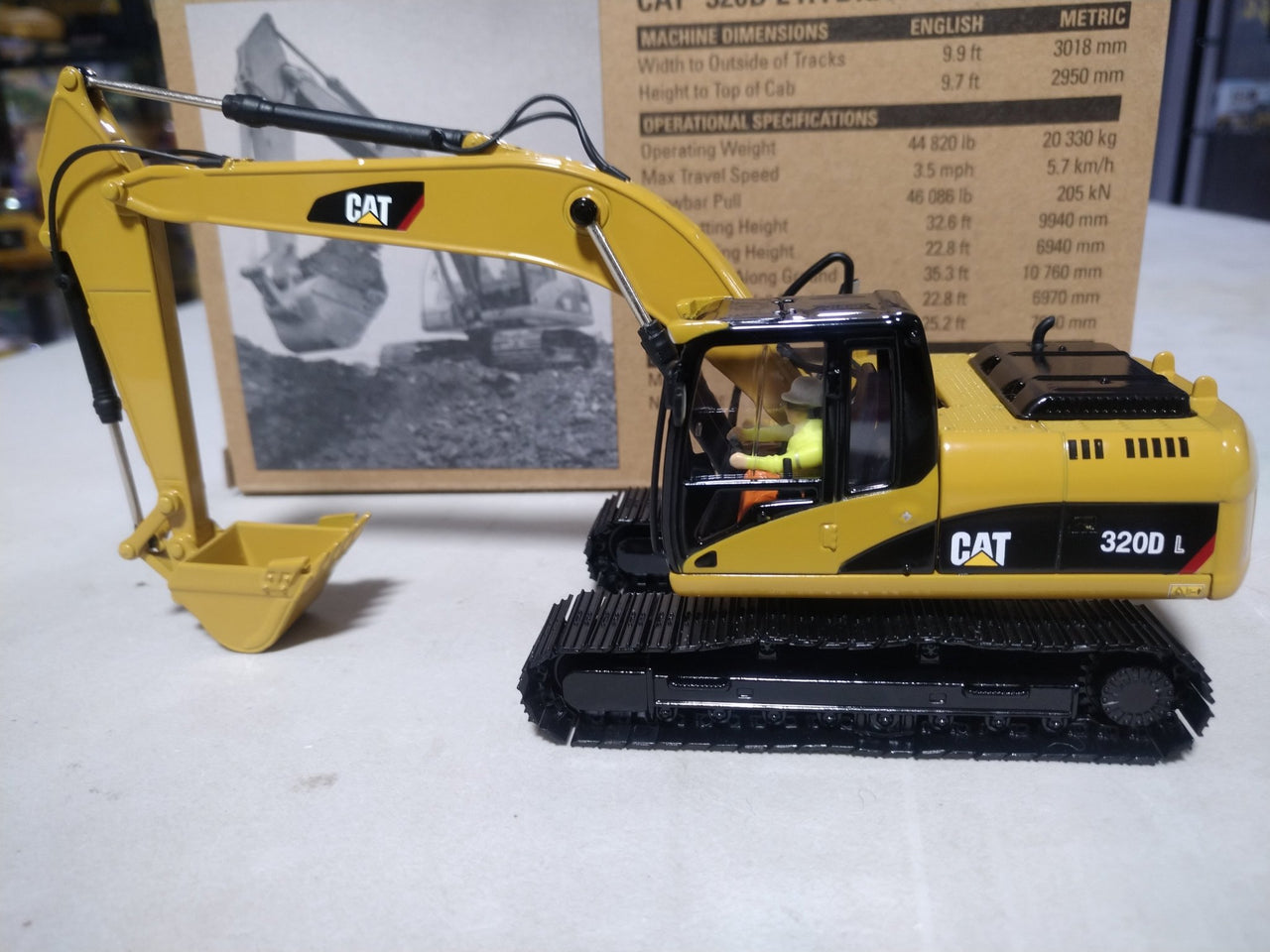 320D L Hydraulic Excavator Scale 1:50 (Discontinued Model)