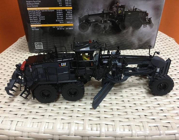 85522 Motoniveladora Caterpillar 18M3 Escala 1:50 - KATZER