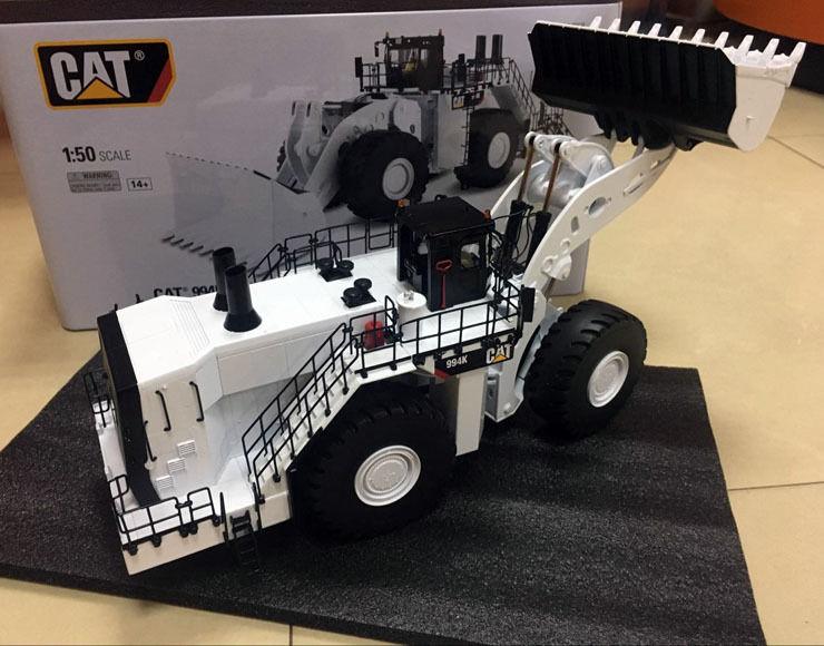 85533 Cargador de Ruedas Cat 994K Escala 1:50 (Modelo Descontinuado) - KATZER