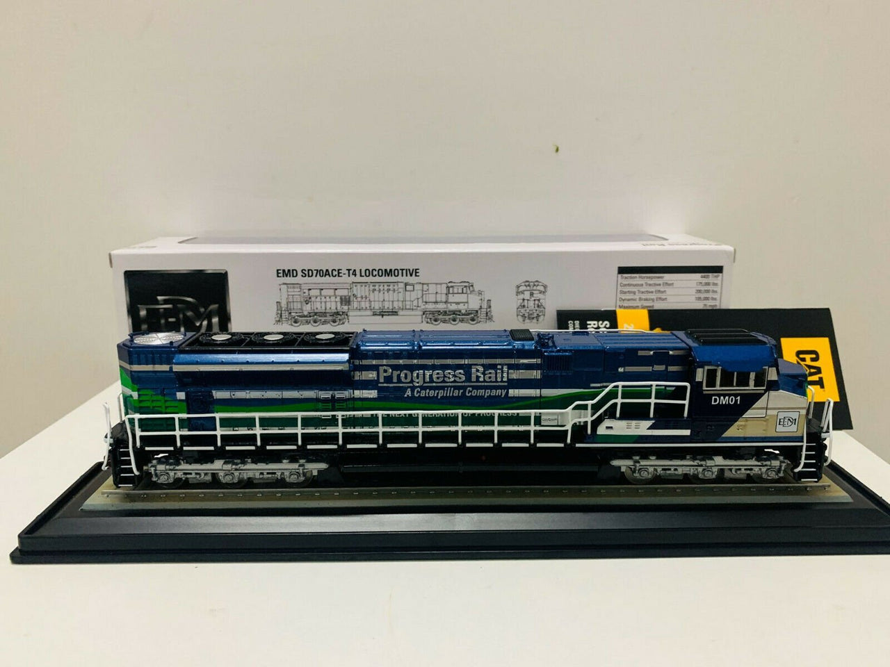 85534 Locomotora SD70ACE-T4 Escala 1:87 - KATZER