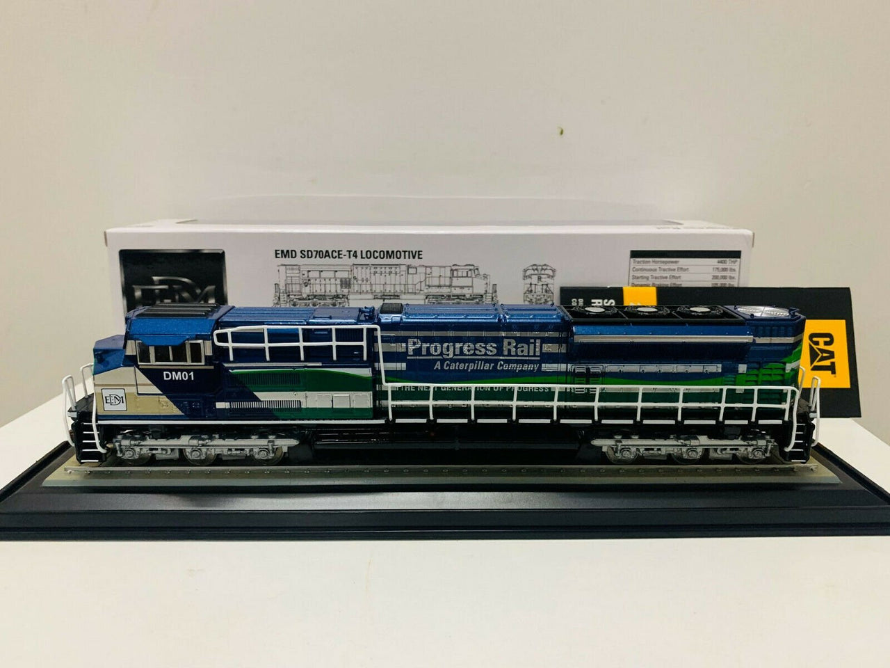 85534 Locomotora SD70ACE-T4 Escala 1:87 - KATZER