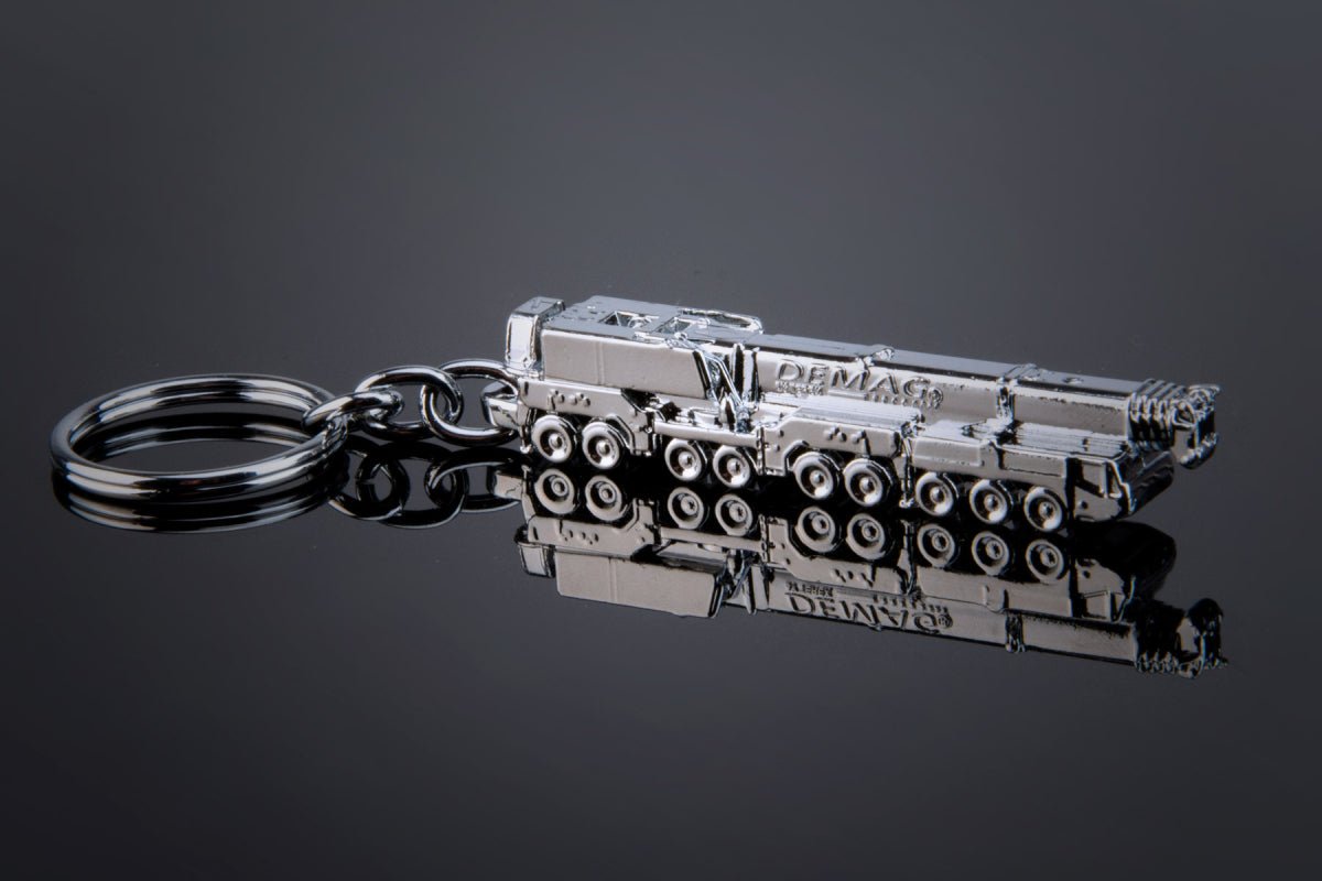 99-10105 Llavero de Grúa Móvil Demag AC700-9 - KATZER