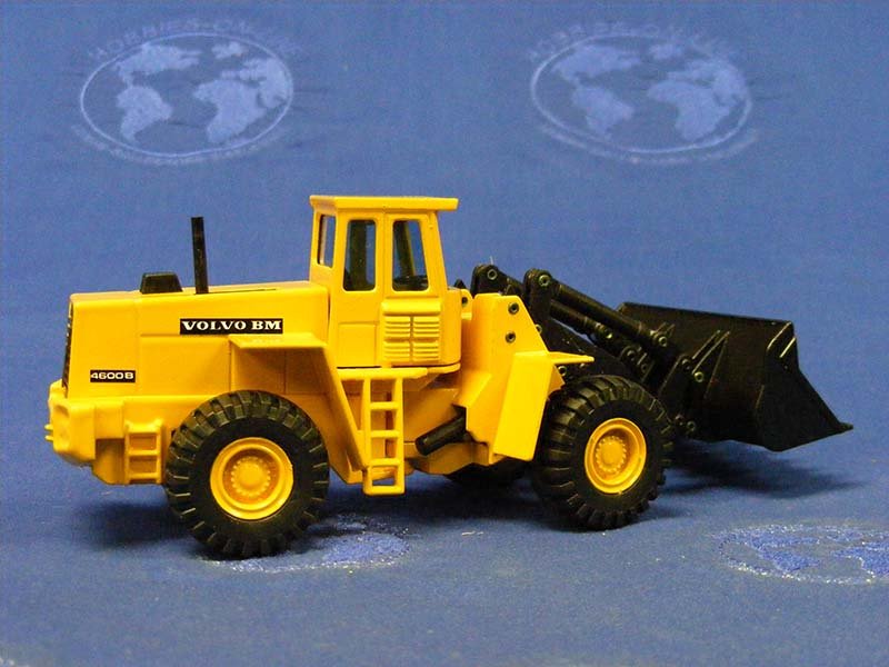 Cargador De Ruedas Volvo 4600B Escala 1:50 (Modelo Descontinuado) - KATZER