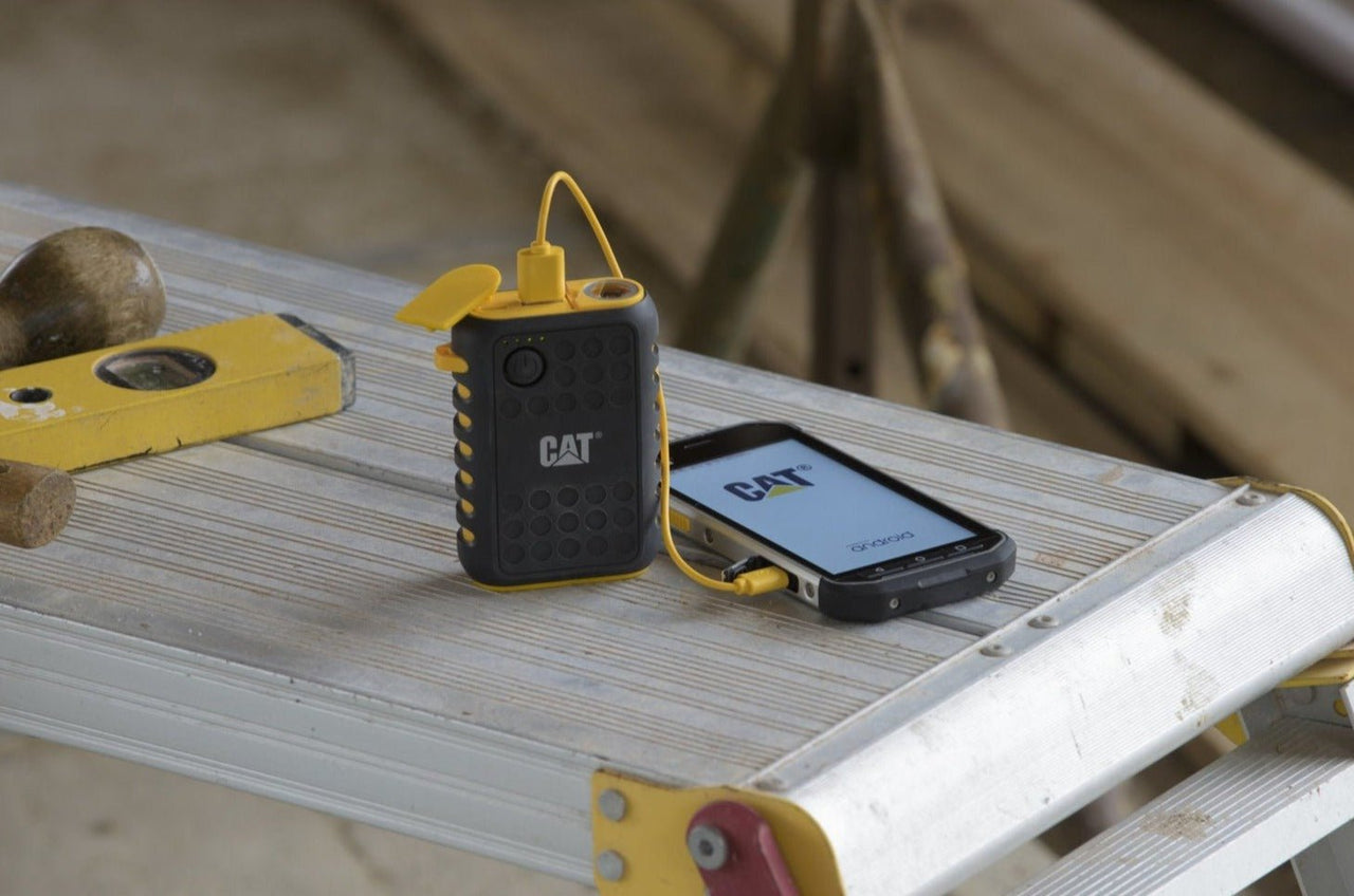 Cargador Portátil Cat Active Urban Powerbank de 10.000 mAh. con Tecnología Militar IP65 - KATZER