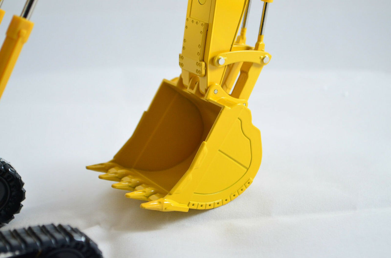 Excavadora Komatsu PC2000-8 Escala 1:50 (Modelo Descontinuado) - KATZER