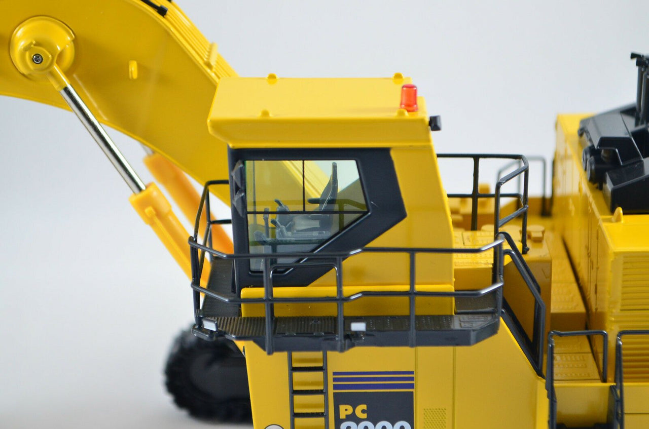 Excavadora Komatsu PC2000-8 Escala 1:50 (Modelo Descontinuado) - KATZER