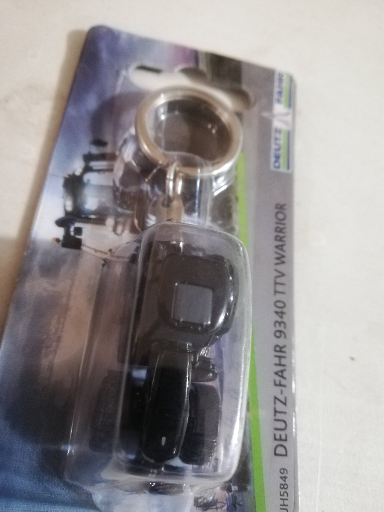 Llavero Deutz-Fahr Agrotron 9340 TTV Warrior Edition - UH5849 - KATZER