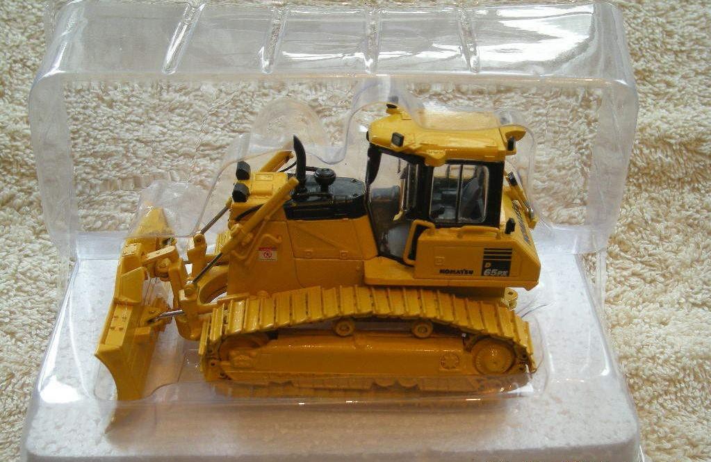 Tractor De Orugas Komatsu D65PX - 17 Escala 1:50 - KATZER