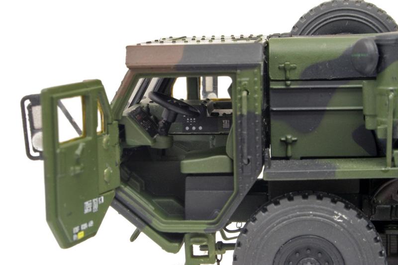 Camión Militar De Transporte Oshkosh HEMTT M985 Escala 1:50 (Modelo Descontinuado)