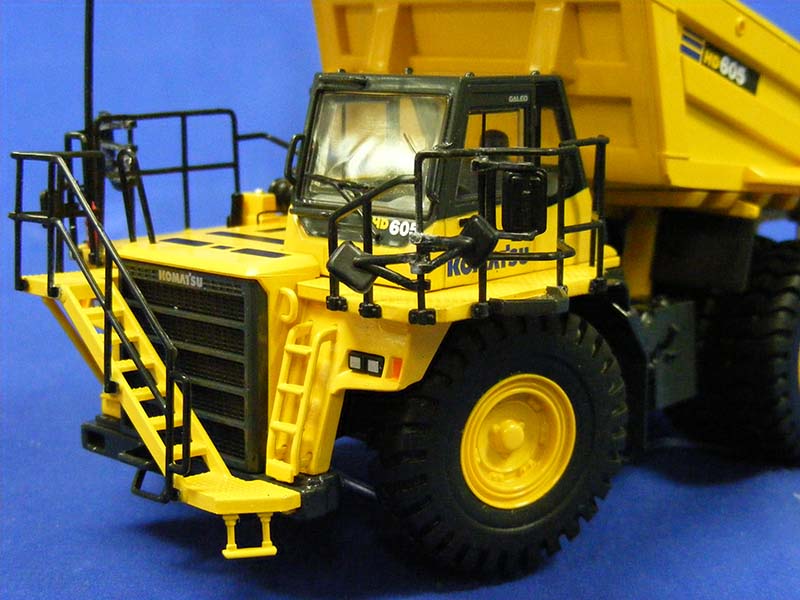 Camión Minero Komatsu HD605 Escala 1:50