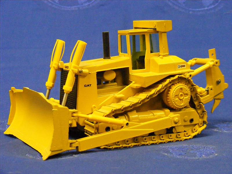 Tractor De Orugas  D10 Escala 1:50 (Modelo Descontinuado)