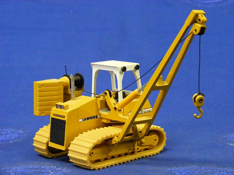 Tractor Tiende Tubos Liebherr RL422 Escala 1:50 (Modelo Descontinuado)