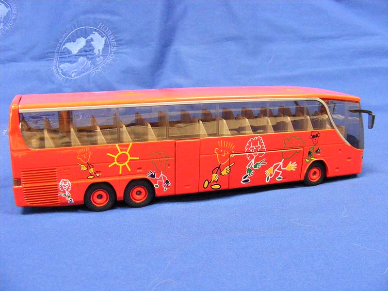 Autobús Setra Turístico Escala 1:55 (Modelo Descontinuado)