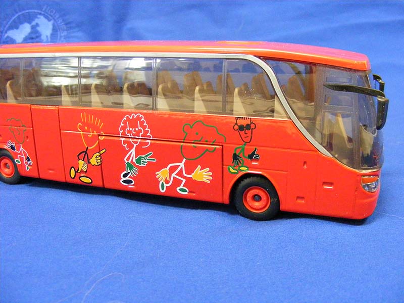 Autobús Setra Turístico Escala 1:55 (Modelo Descontinuado)
