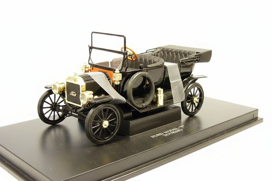 31260R Car Ford Mustang 1967 GT Scale 1:24 (Special Edition)