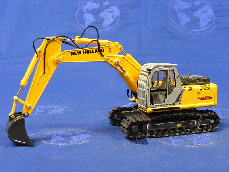 Excavadora De Orugas New Holland E215B Escala 1:50 (Modelo Descontinuado)