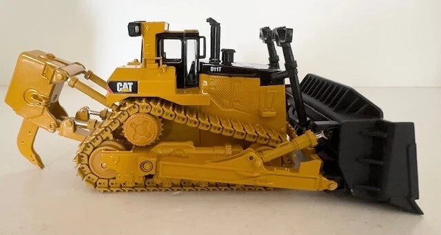 Tractor De Orugas Caterpillar D11T Escala 1:50 (Modelo Descontinuado)