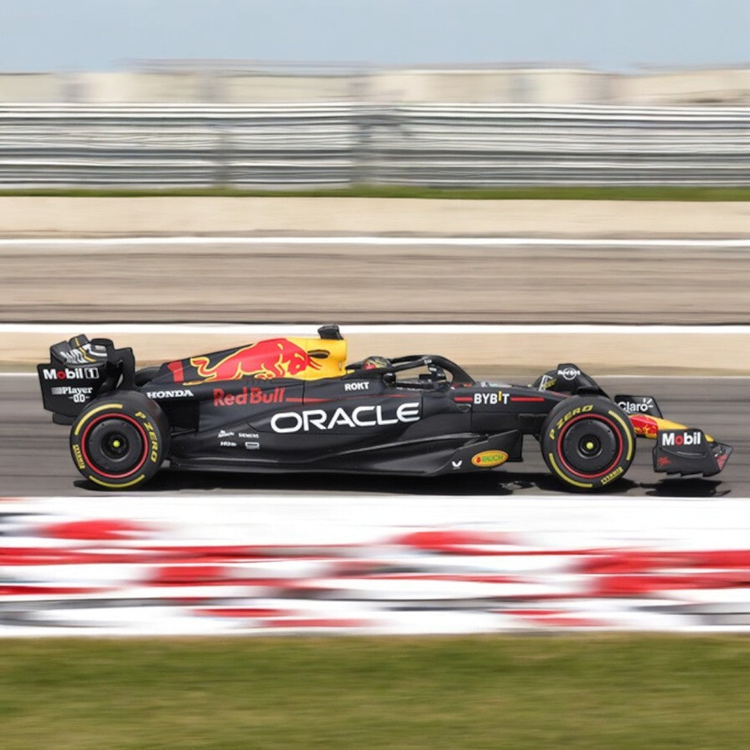 Auto De Carrera Oracle & Red Bull 2023 Formula 1 - Perez Escala 1:18