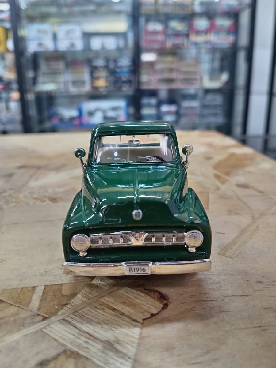 Auto Ford F-100 Pickup Año 1953 Escala 1:32 (Modelo Descontinuado)
