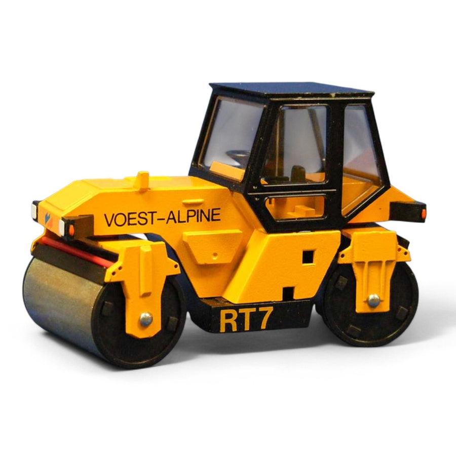 Rodillo Compactador Voest-Alpine RT7 Escala 1:35 (Modelo Descontinuado)
