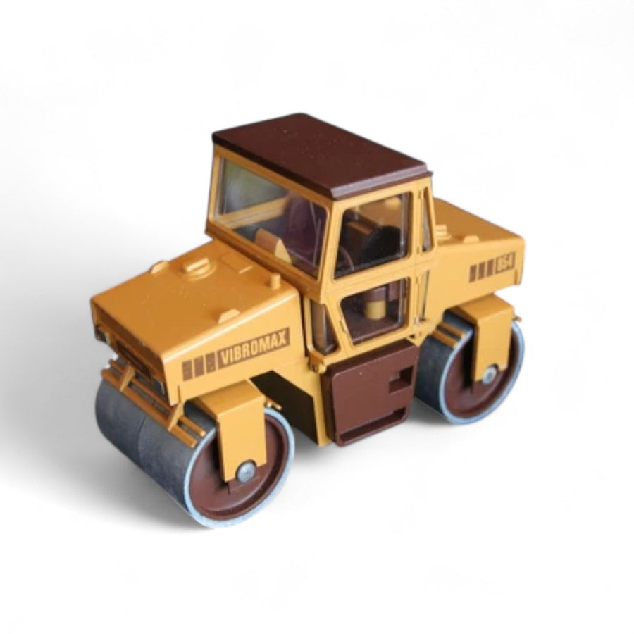 Rodillo Compactador Case W854 Escala 1:35 (Modelo Descontinuado)