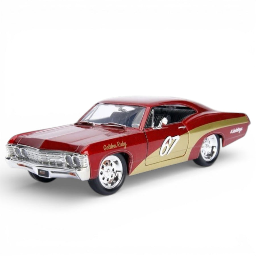 Auto Chevrolet Impala Año 1967 #67 Golden Ruby Escala 1:24